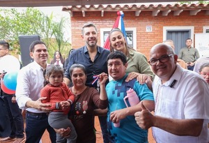 Ñemby: 42 familias cumplen el sueño de la casa propia tras 17 años de lucha - ADN Digital