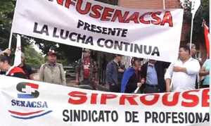 Popular / Quieren aumento: Funcionarios de Senacsa cerraron rutas