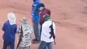 Video: Policía capta a manifestantes con armas de guerra en Canindeyú