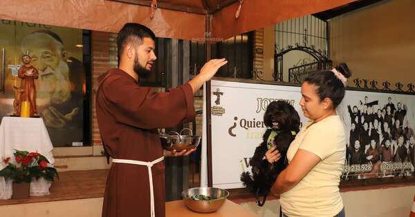 La Nación / Para este sábado 4, los capuchinos preparan la bendición anual de las mascotas