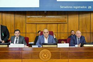 Bachi Núñez minimiza acusaciones y acusa a sectores políticos y mediáticos de querer debilitar al gobierno