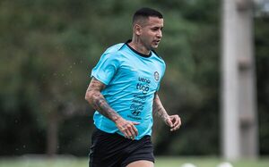 El regreso esperado: Derlis González cerca de volver a las canchas con Olimpia