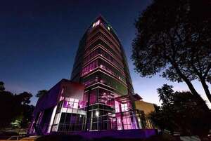 Octubre rosa: Banco GNB presenta pólizas especiales  - Empresariales - ABC Color