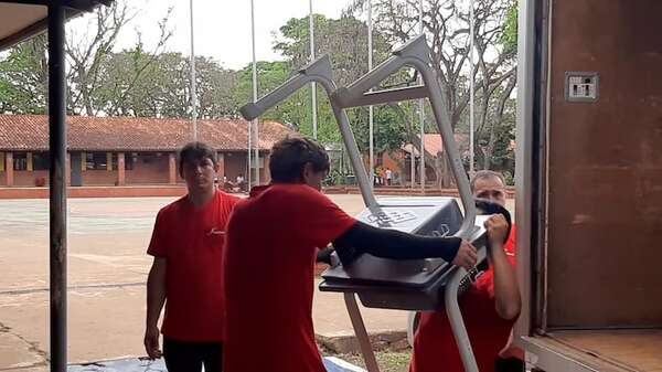Entrega tardía de muebles de Itaipú a tres días de internas para elecciones municipales - ABC en el Este - ABC Color