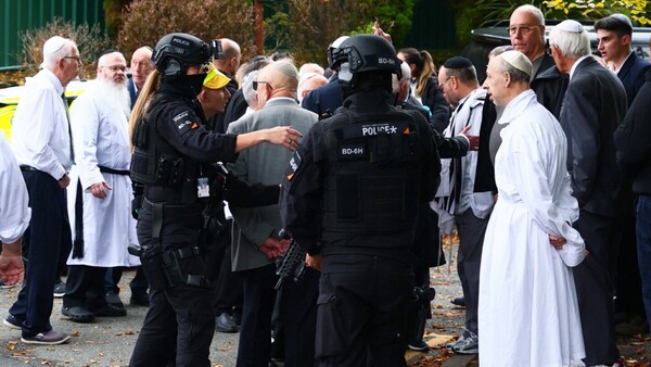 Mortal atentado en Manchester reabre heridas del antisemitismo