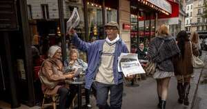 La Nación / El último vendedor de periódicos ambulante de París