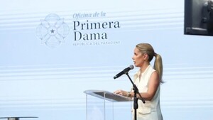 Primera dama se defendió del escándalo de los sobres con dinero: "Me siento avasallada"
