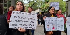 Víctimas de la mafia de los pagarés de Itapúa se reúnen en Encarnación