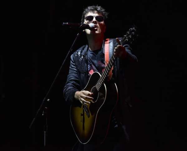 Ciro y los Persas y Catupecu Machu encabezarán el Cosquín Rock Paraguay - Música - ABC Color