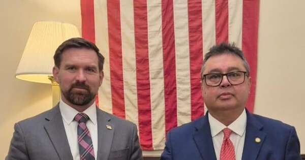La Nación / Leite se reunió con asesor de Trump para potenciar la relación comercial