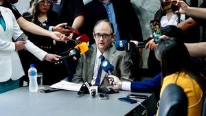 Abogado de Santiago Peña advierte inconsistencias y rechaza acusaciones