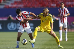 La Albirrojita clasifica pese a caer ante Ucrania