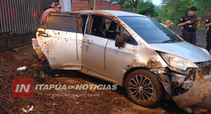 CONDUCTOR EBRIO VOLCÓ SU VEHÍCULO Y LO DEJÓ PRÁCTICAMENTE INSERVIBLE