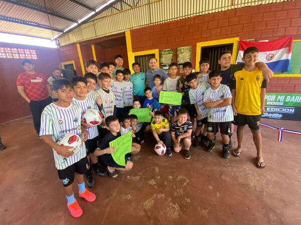 Un sueño hecho realidad: entregan premios de “Goles por mi Barrio”