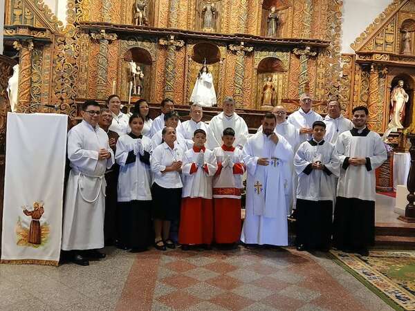 Fiesta patronal en Atyrá: Piden oraciones por la salud de monseñor Ricardo Valenzuela - Nacionales - ABC Color