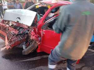 Un herido grave y daños materiales en triple choque en Santaní - Nacionales - ABC Color