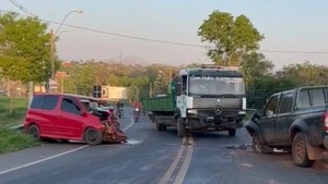 Tres vehículos colisionan en San Estanislao y dejan un lesionado - Concepción al Día