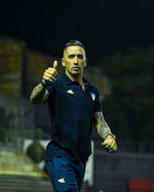 Lucas Barrios, nuevo entrenador de Luqueño - Sportivo Luqueño - ABC Color