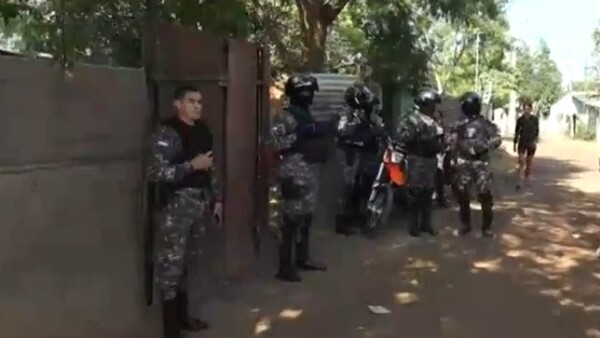 Un joven mata de varios disparos a su vecino en Asunción