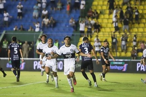 Olimpia remonta y vence a su “sombra negra”