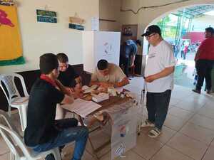 Más de 120 mil electores participan de las internas partidarias en CDE - trece
