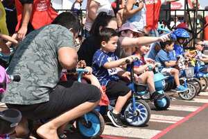 Carrera de Triciclos: actividades para los más pequeños del hogar que se disfrutan en familia - Nacionales - ABC Color