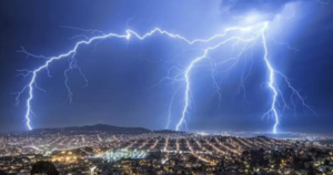 Lluvias afectarán el sur, centro y este del país desde esta noche