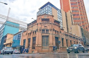 Justicia ordena captura de Raúl Fernández Lippmann