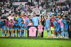 Inter Miami homenajea a Sergio Busquets - Fútbol - ABC Color