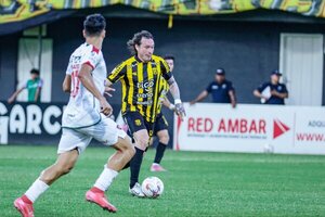 Guaraní revive en el descuento y retoma la punta - La Tribuna
