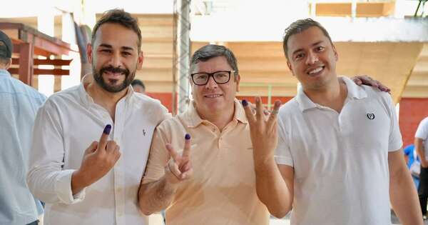 La Nación / Oposición ratificó candidatura de Daniel Pereira Mujica para las municipales de noviembre