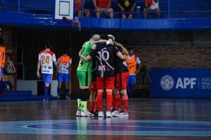 Coronel Escurra y Deportivo Santaní van por el título