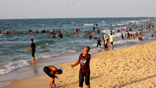 Entre esperanza y amenazas se negocia el fin de la guerra en Gaza