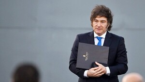 Impopularidad de Milei crece a dos semanas de comicios