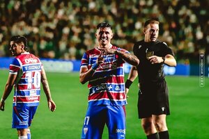 Versus / Fortaleza mete un triunfo clave con el primer gol de Adam Bareiro