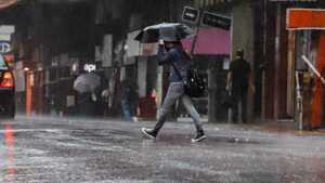 ¡A salir preparados! Lunes con lluvias, vientos del sur y descenso de temperatura