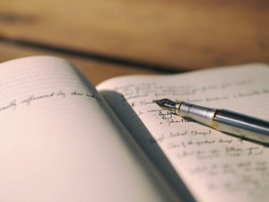 Taller explorará la escritura autobiográfica y las narrativas del yo