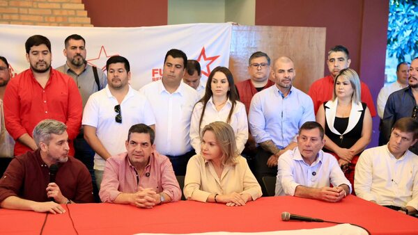 Lilian lanza un dardo al cartismo y se refiere a la baja participación colorada en internas de CDE