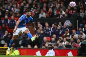 Omar Alderete fue nominado a ‘Jugador del Mes’ en la Premier League - Fútbol Internacional - ABC Color