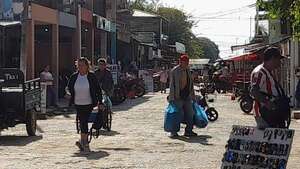Alberdi florece con el turismo de compras - Economía - ABC Color