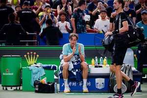 Tras Sinner, Zverev se despide también del Masters 1000 de Shanghái - Tenis - ABC Color