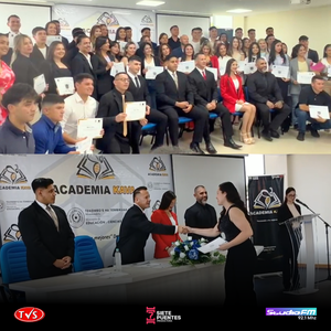 ACTO DE ENTREGA DE CERTIFICADOS A NUEVOS ENTRENADORES Y TÉCNICOS EN MUSCULACIÓN EN ENCARNACIÓN - «TVS DIGITAL»
