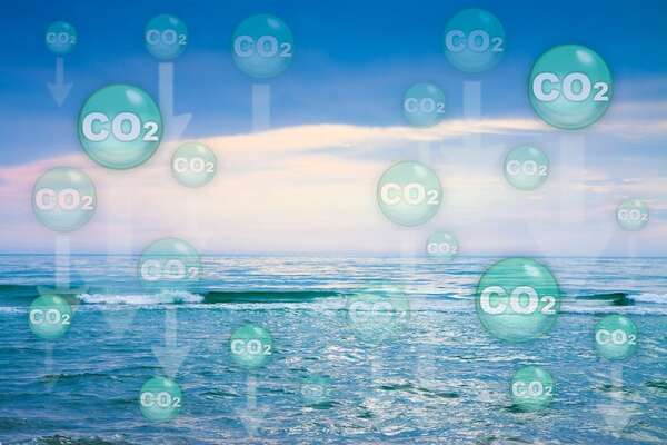 Ciencia al servicio del planeta: nuevo método para convertir CO₂ en bioplásticos - Ciencia - ABC Color