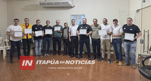 NUEVA ALBORADA ENTREGA RECONOCIMIENTO A LA COMISIÓN DEL CENTRO DE VOLANTES