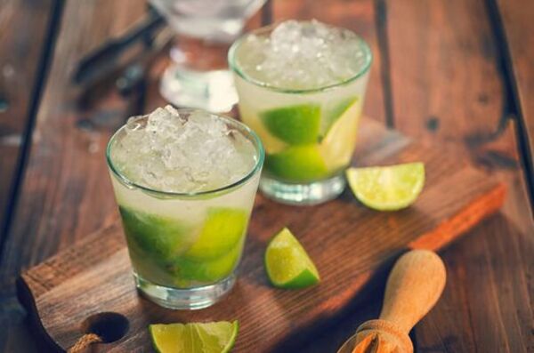 Popular / Alerta sanitaria en Brasil: bebidas adulteradas con metanol