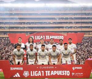 El Universitario de Williams Riveros se acerca al tricampeonato en Perú - Fútbol Internacional - ABC Color