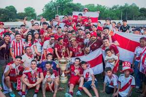 El 29 de Setiembre, campeón aregüeño - Fútbol - ABC Color