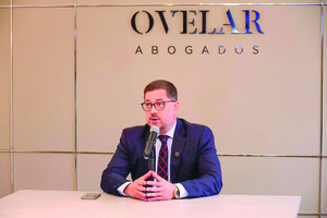 Cartes festeja fin de sanciones de la OFAC