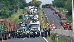 Protesta de cañicultores vuelve a la ruta y reanudan hoy negociaciones con el Gobierno - ADN Digital