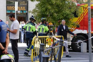 Derrumbe de edificio en obras en Madrid deja al menos 3 heridos y varios desaparecidos
